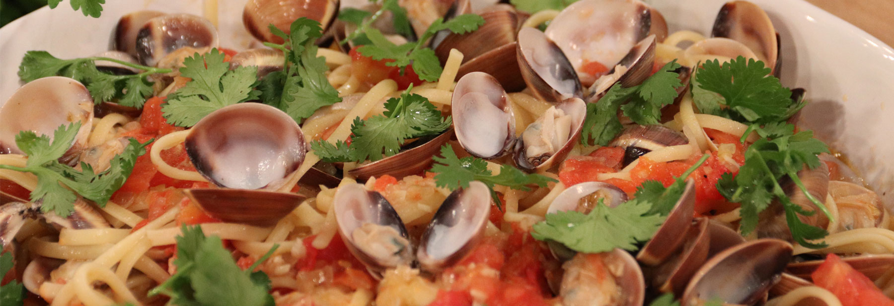 Fricassé de amêijoas com linguine