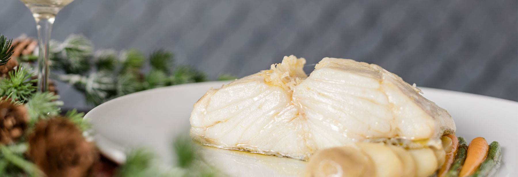 Bacalhau cozido ao vapor com legumes